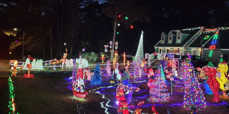 Christmas Light Displays Stonehenge Neighborhood Raleigh