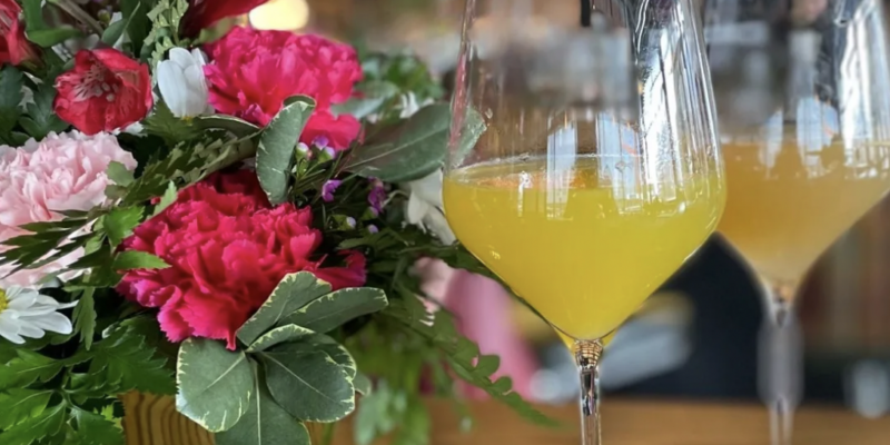 Dram & Draught mimosas