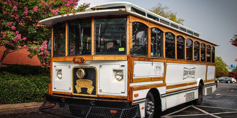 Great Raleigh Trolley Dream Homes Tour with Raleigh Weekend